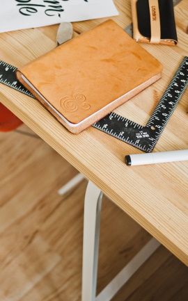 image de bureau en bois